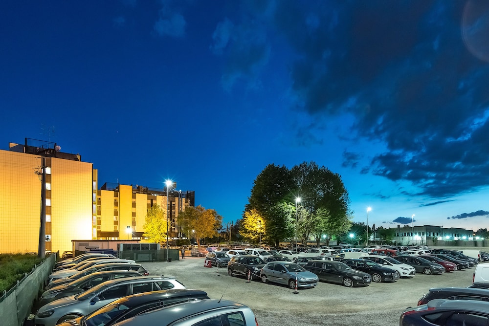 Hotel Bologna Airport