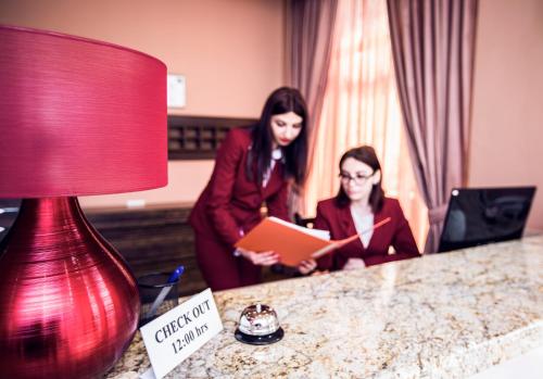 Yerevan Deluxe Hotel