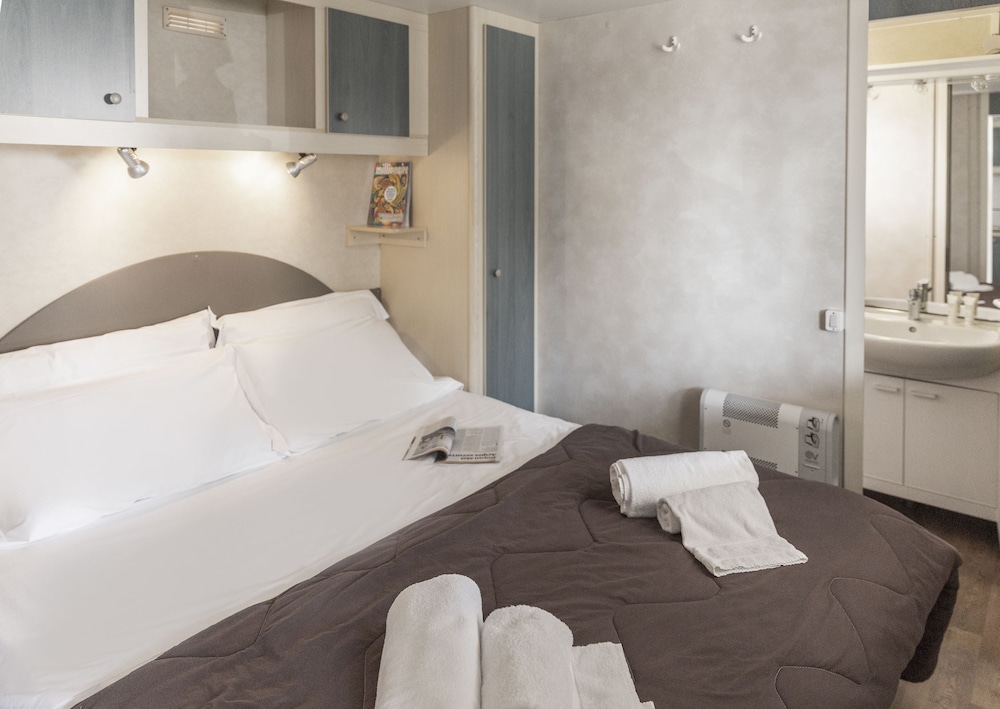 Hu Firenze Camping In Town