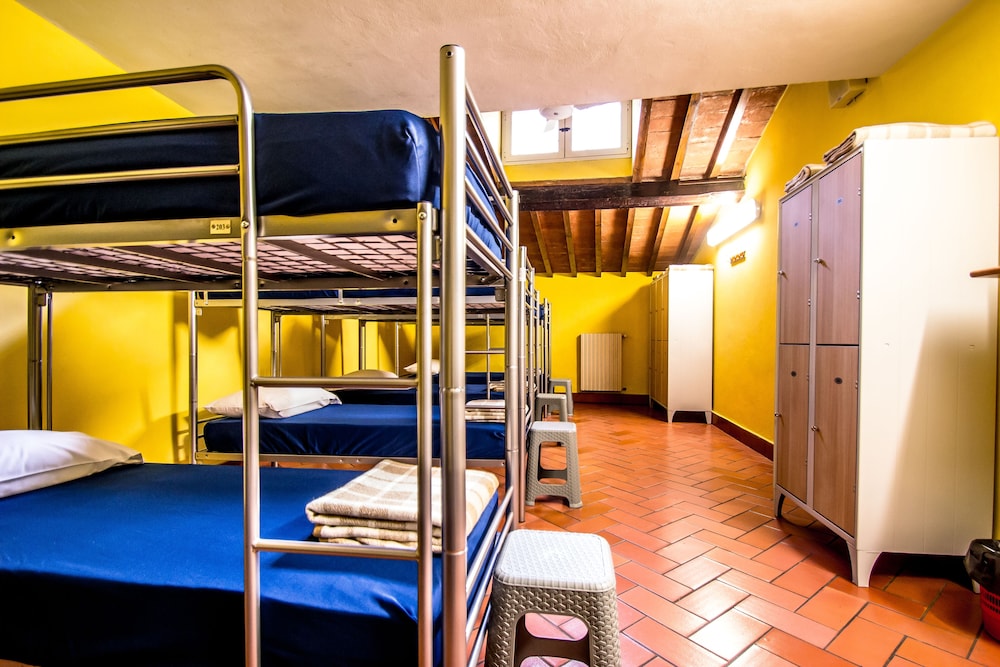 Hostel Santa Monaca