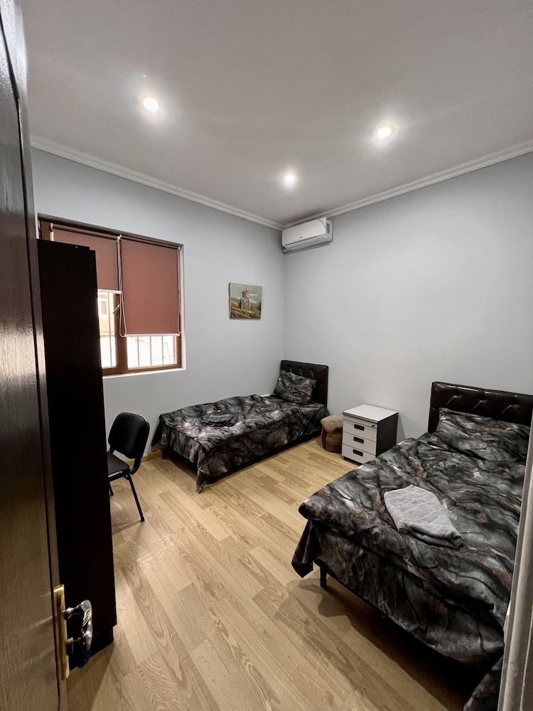 Komitas Avenue Guest House