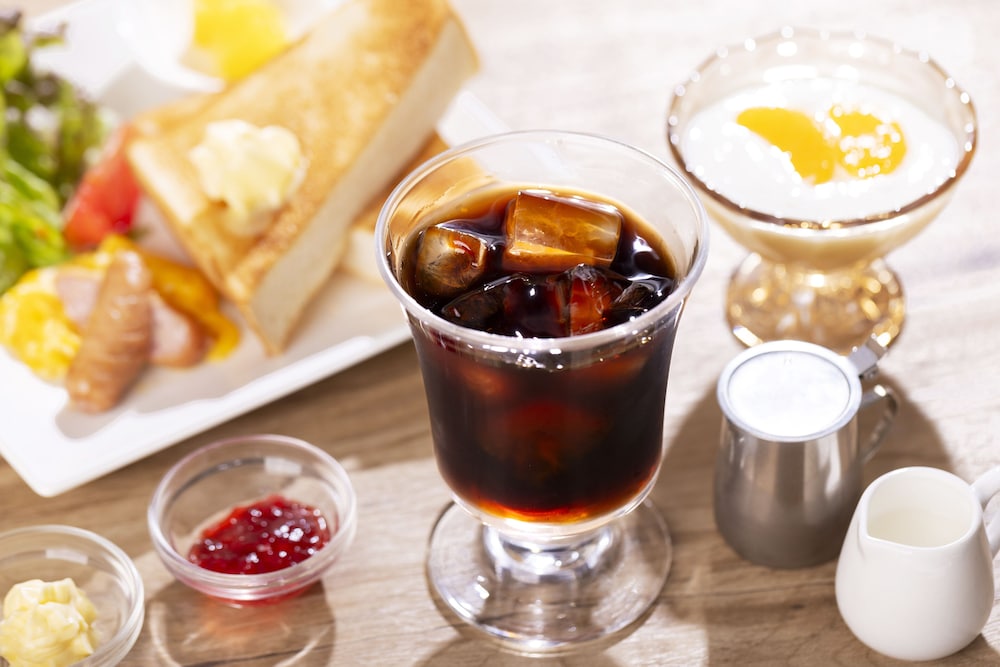 City Hotel Airport In Prince