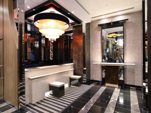 Apa Hotel Ochanomizu-Ekikita