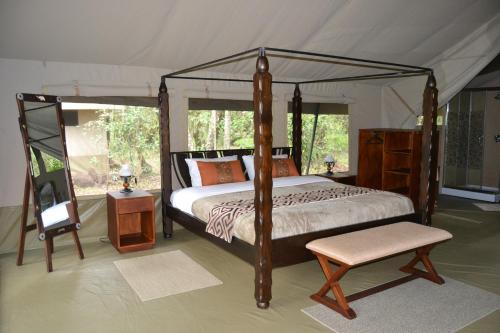 Mara River Camp