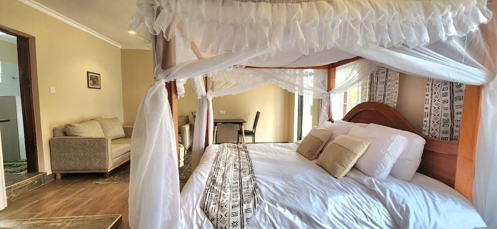 Kileleoni Mara Gateway House Adults Only
