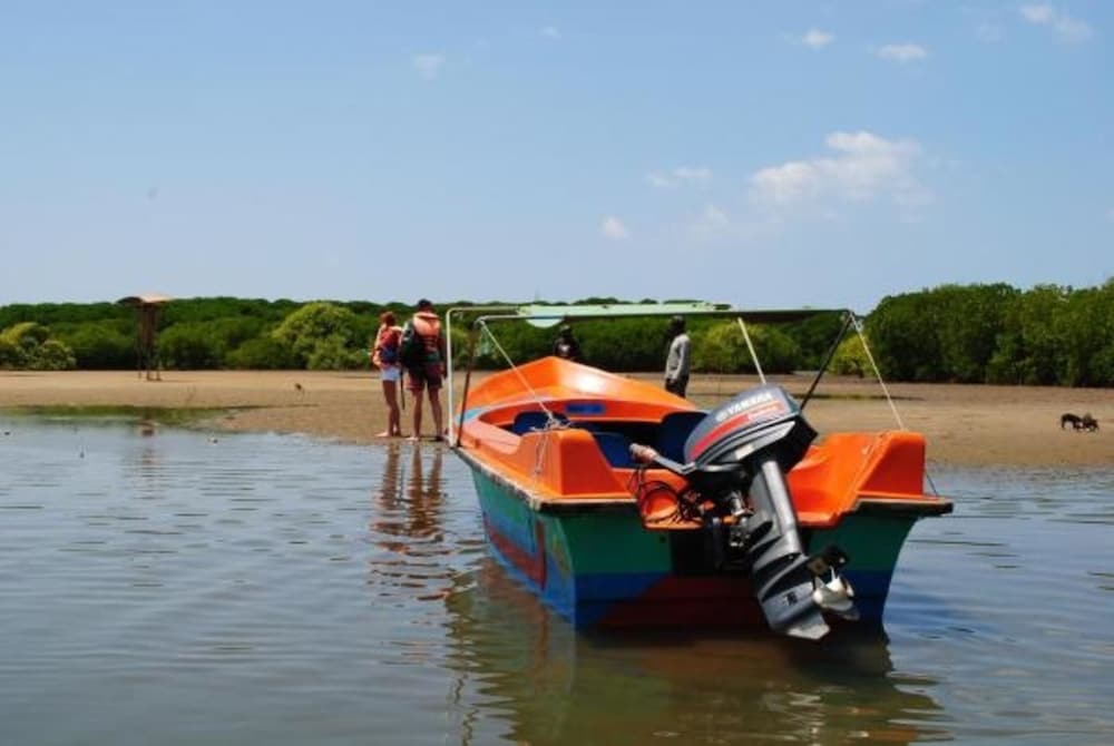 Miura Dutch Edge Hotel