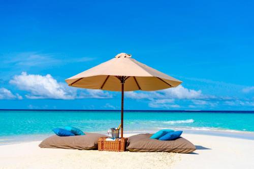 Sheraton Maldives Full Moon Resort & Spa