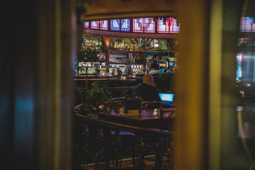 Queen Hotel Eindhoven Cafe Restaurant