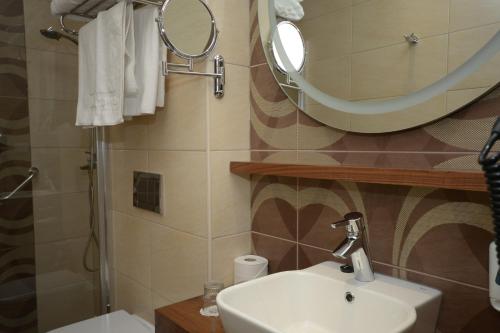 Grand Hotel Downtown