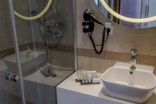 Grand Hotel Downtown