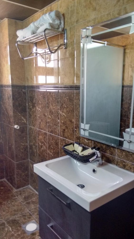 Al Sadarah Hotel Apartments