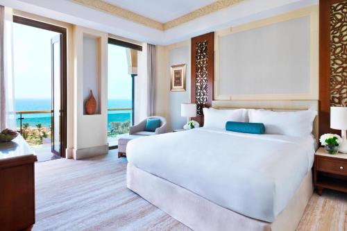 Al Bustan Palace - A Ritz-Carlton Hotel