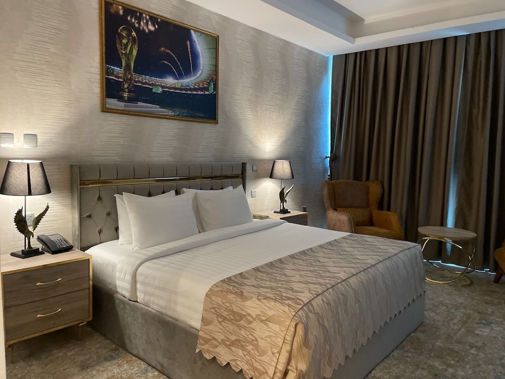 Al Mansour Plaza Hotel