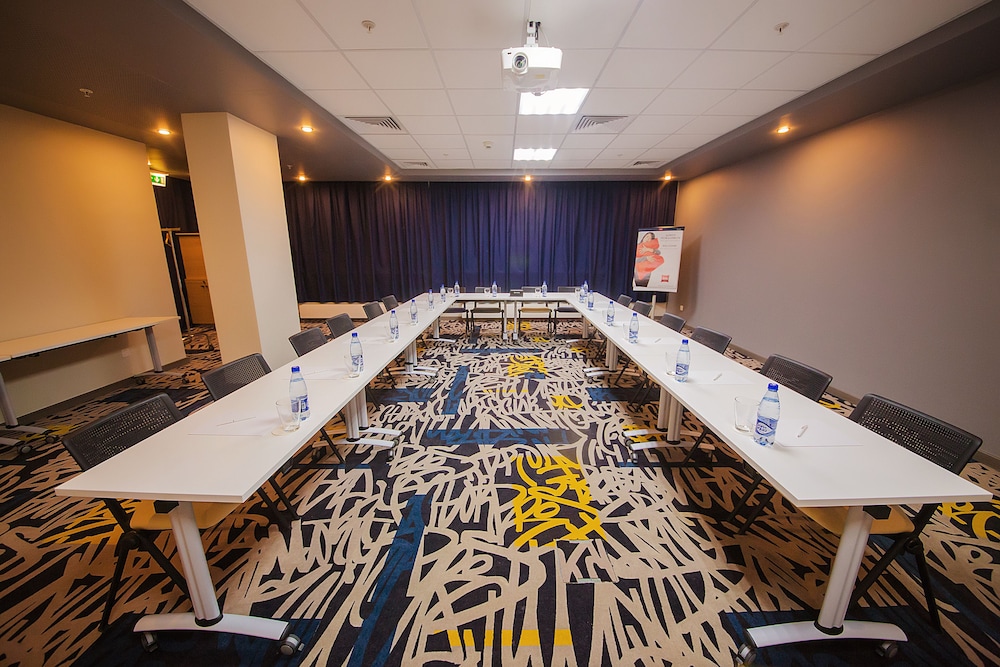 ibis Yaroslavl Center Hotel