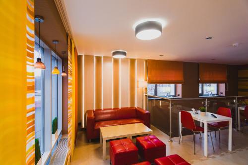 Mini Hotel Rooms & Breakfast