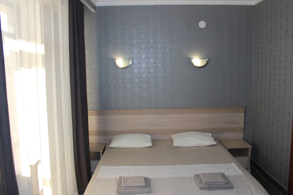 Pyatnica Hotel