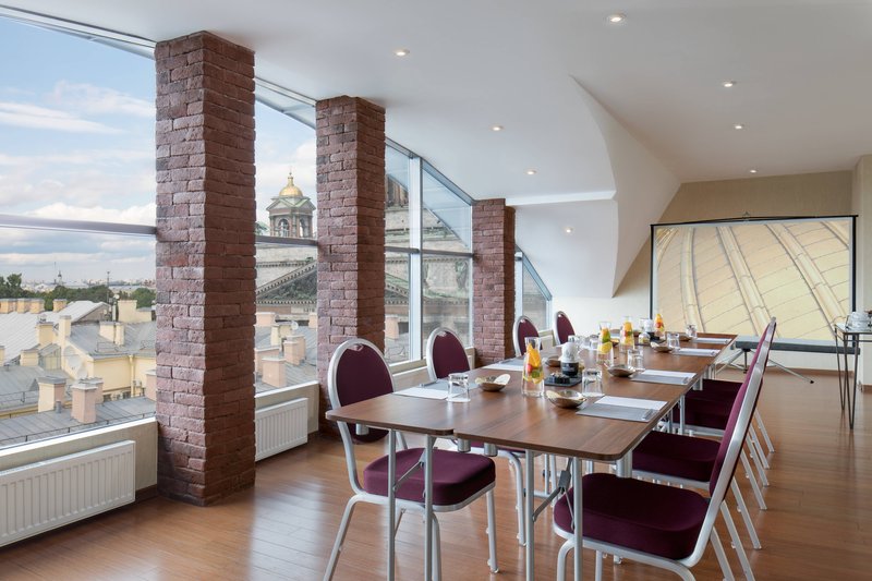 Renartiss Isaakiy St. Petersburg