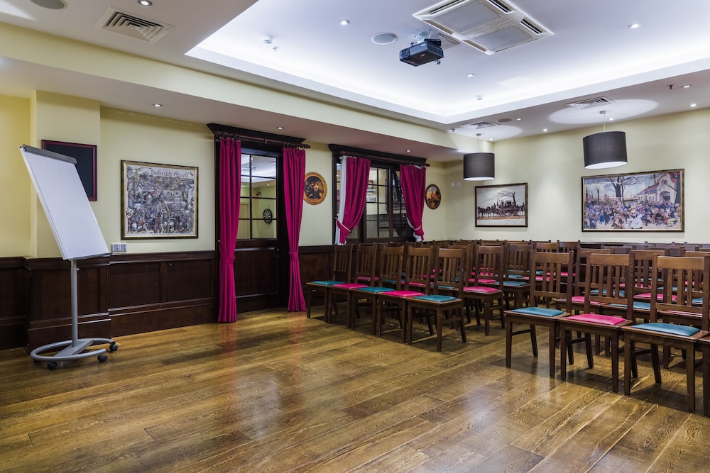 Cosmos Saint-Petersburg Nevsky Prospect Hotel, a member of Radisson Individuals