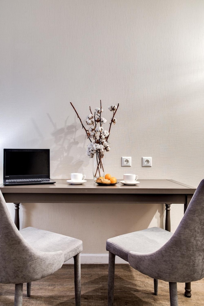 Lotman Boutique Hotel