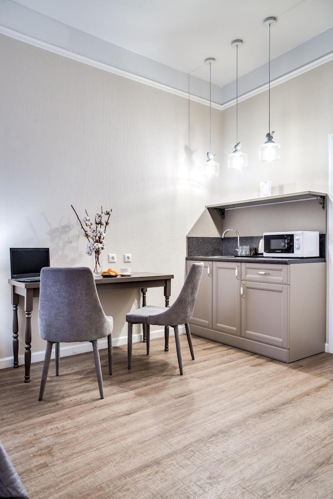 Lotman Boutique Hotel