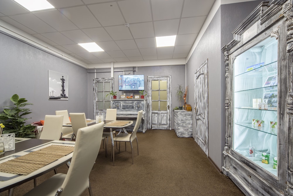 Hotel Lopatin Nevsky 100