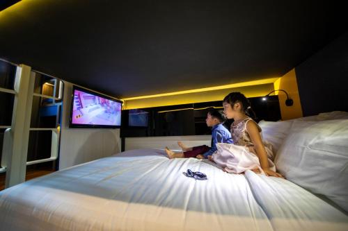 CUBE Boutique Capsule Hotel @ Chinatown