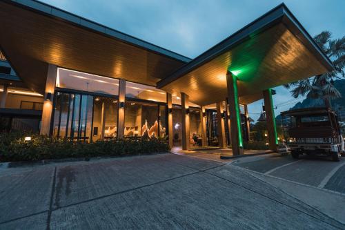 Holiday Inn Resort Krabi Ao Nang Beach