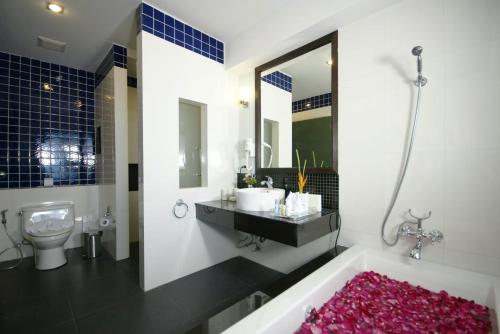 Palm Paradise Resort