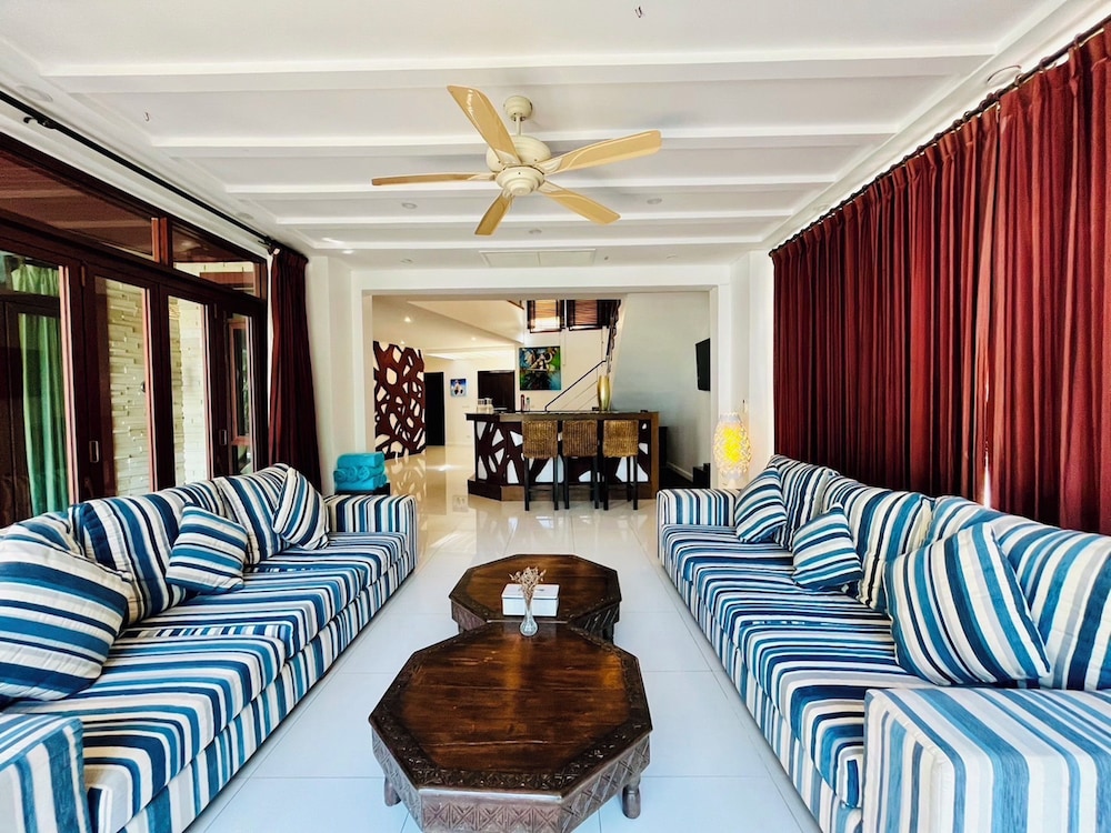 Amatapura Beach Villa 12