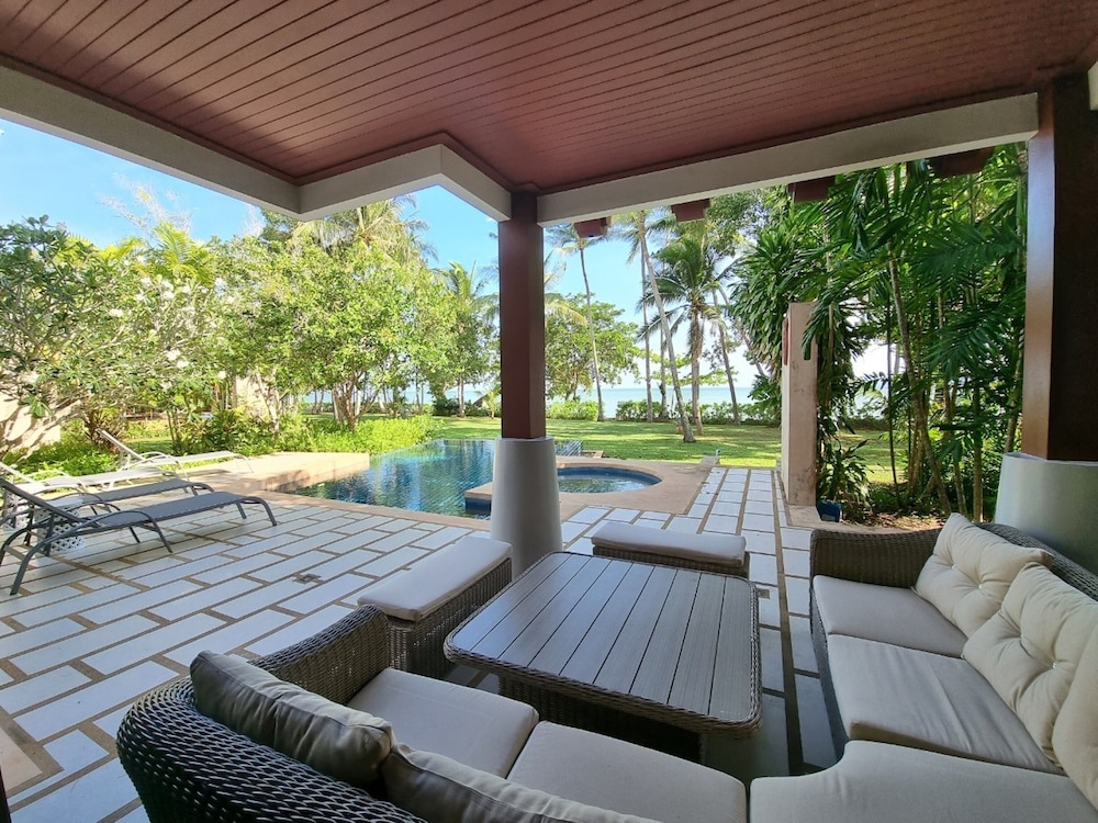 Amatapura Beach Villa 12