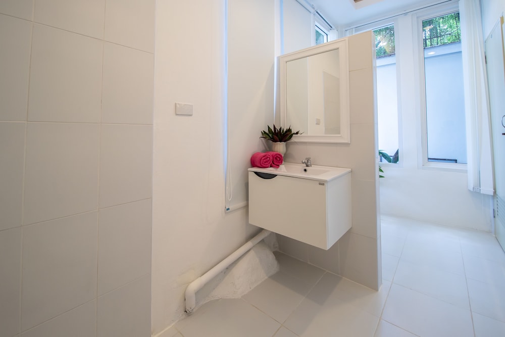 Banyan House Samui Bed and Breakfast