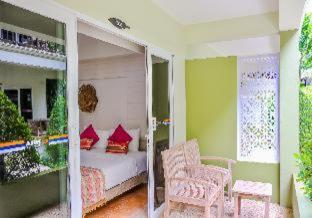 ARK Bar Beach Resort