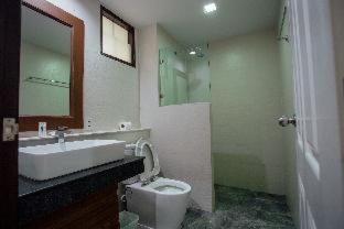 ARK Bar Beach Resort