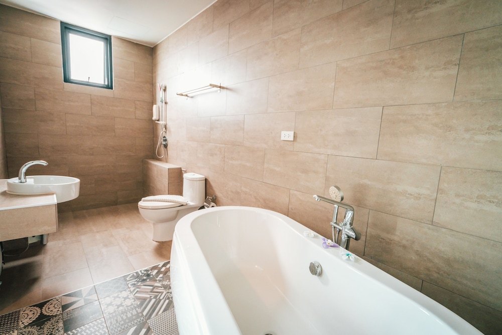 Behind The Scene Hotel Club @ Samui