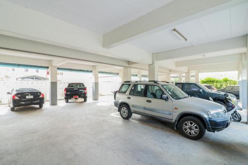 Super OYO 117 King One Suvarnabhumi