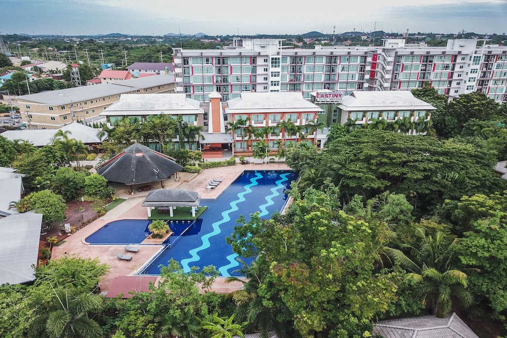 Eastiny Resort & Spa