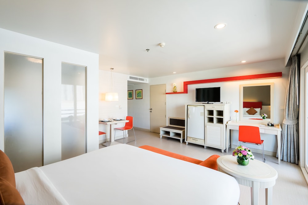 Sunshine Vista Hotel