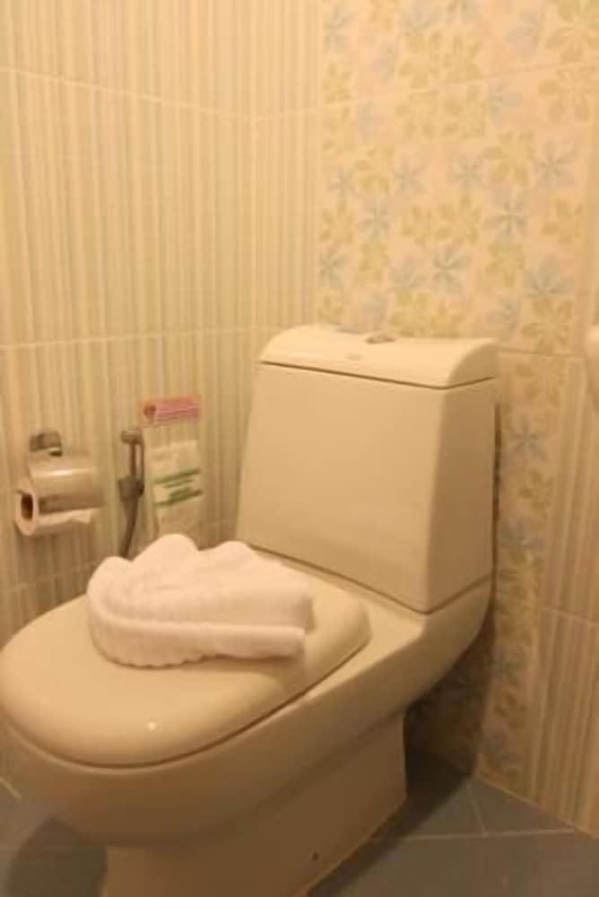 The Icon Place at Nurn Plub Wan