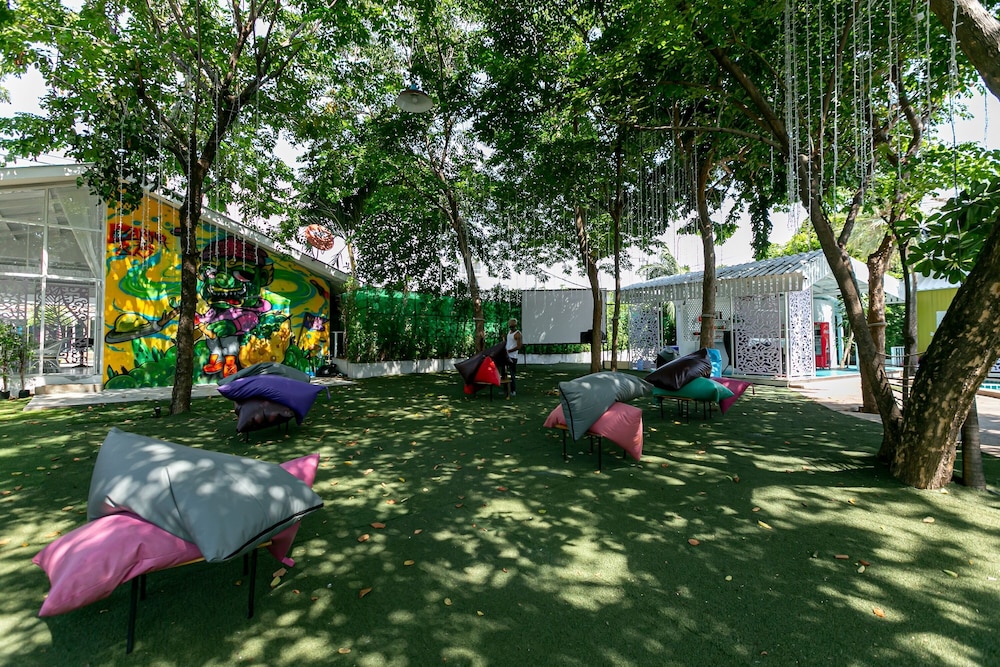 Deeden Pattaya Resort