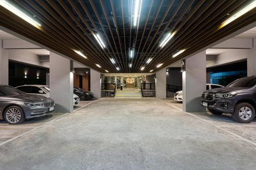 Ploen Place Residence