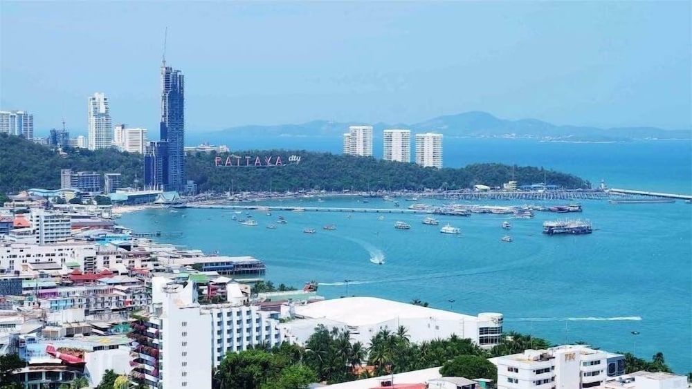 The Base Central Pattaya