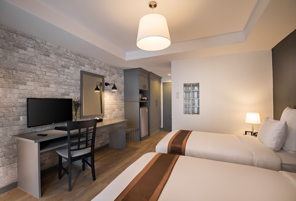 Oakwood Hotel Journeyhub Pattaya