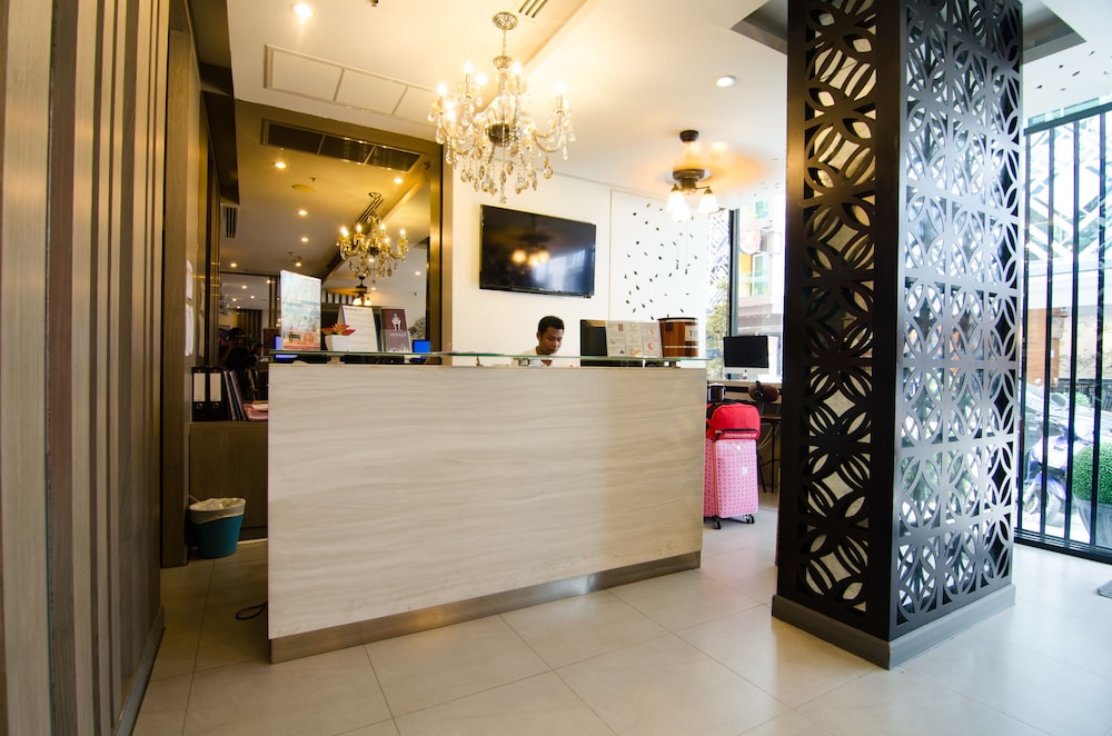 Mirage Express Patong Hotel