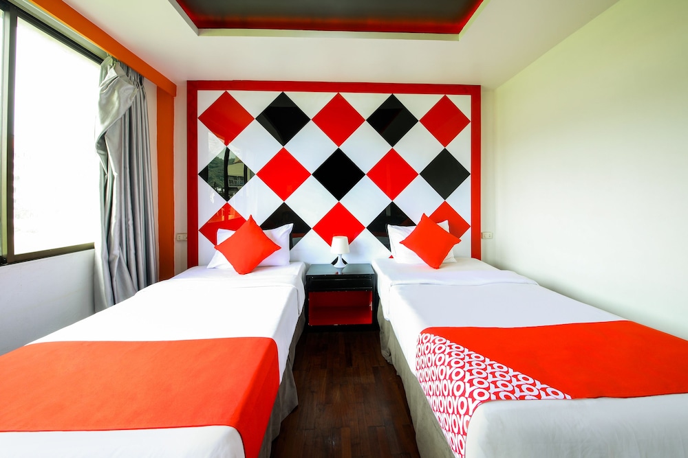 The Chilli by Golden Ray