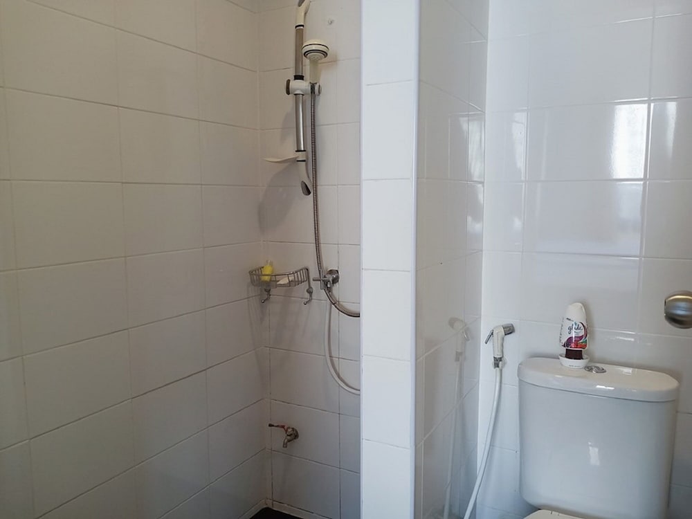 Chino Town Gallery Alley