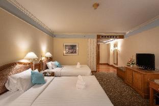 Montien Riverside Hotel