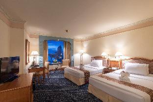 Montien Riverside Hotel