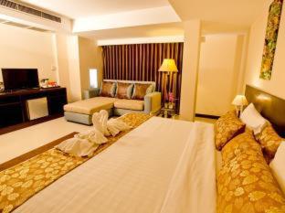 Sinsuvarn Airport Suite