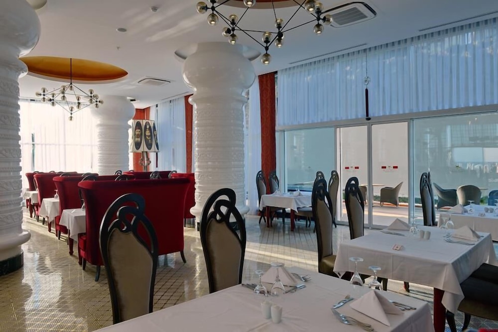 Vikingen Infinity Resort & Spa