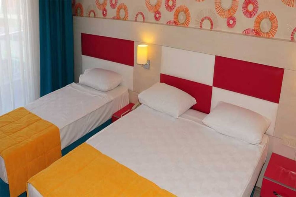 Side Win Hotel & Spa